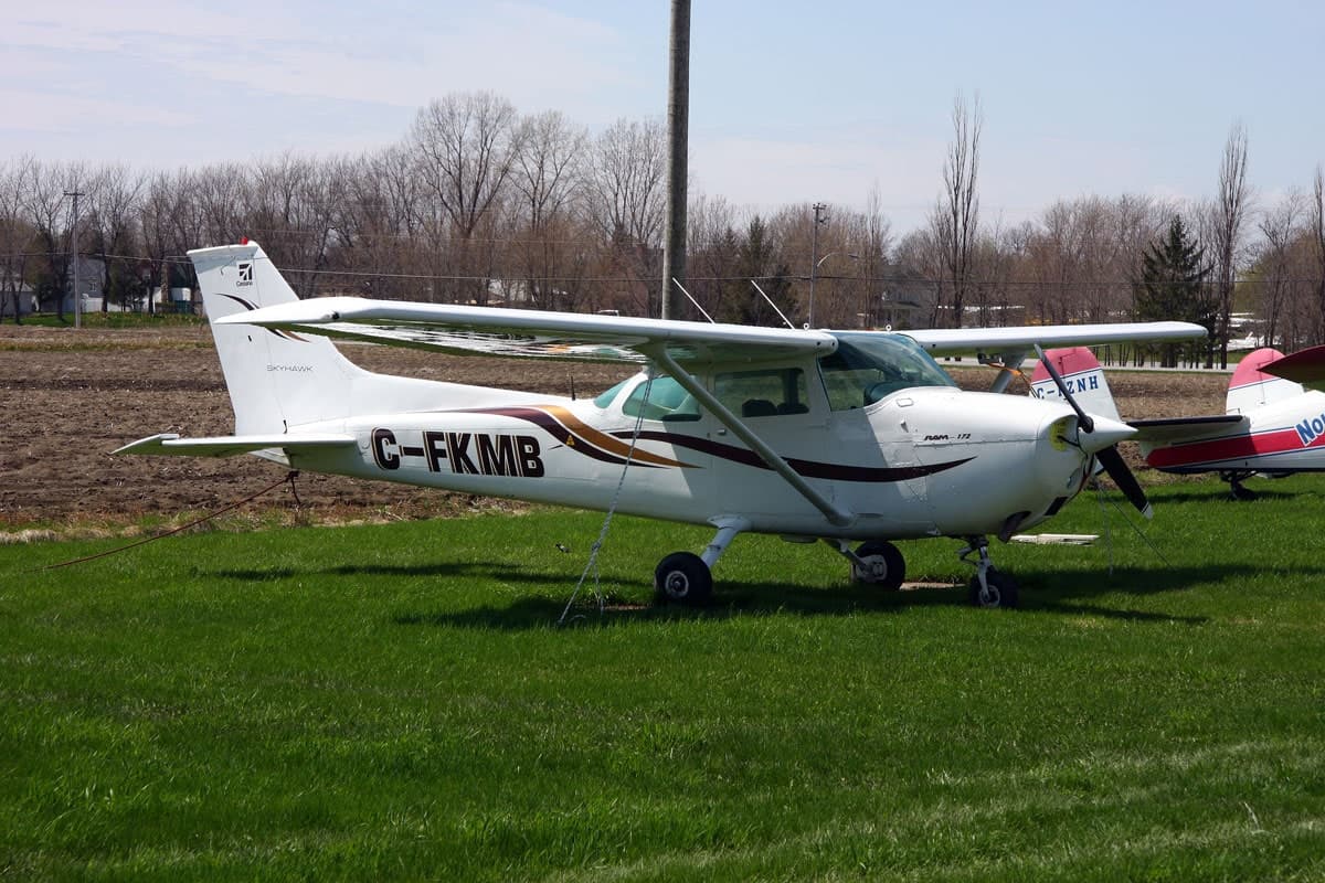 C-FKMB — Cessna