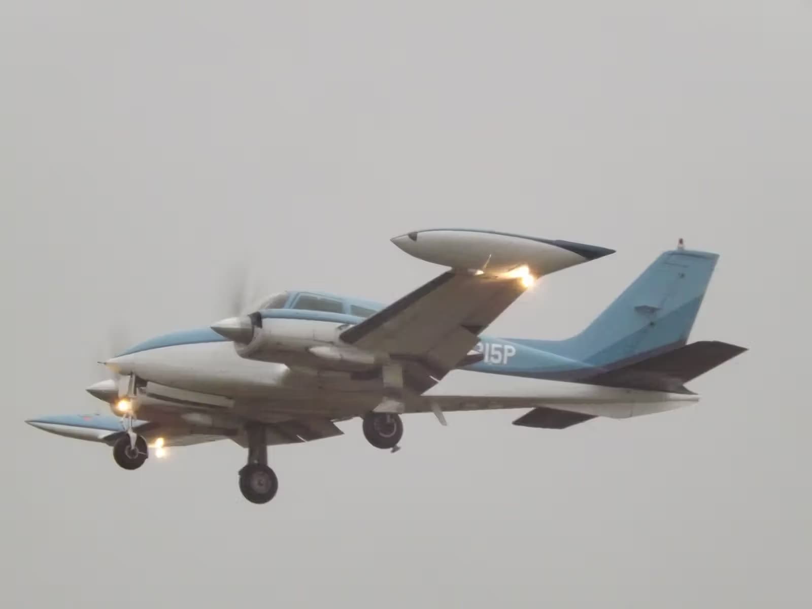 N315P — Twin-engine aircraft