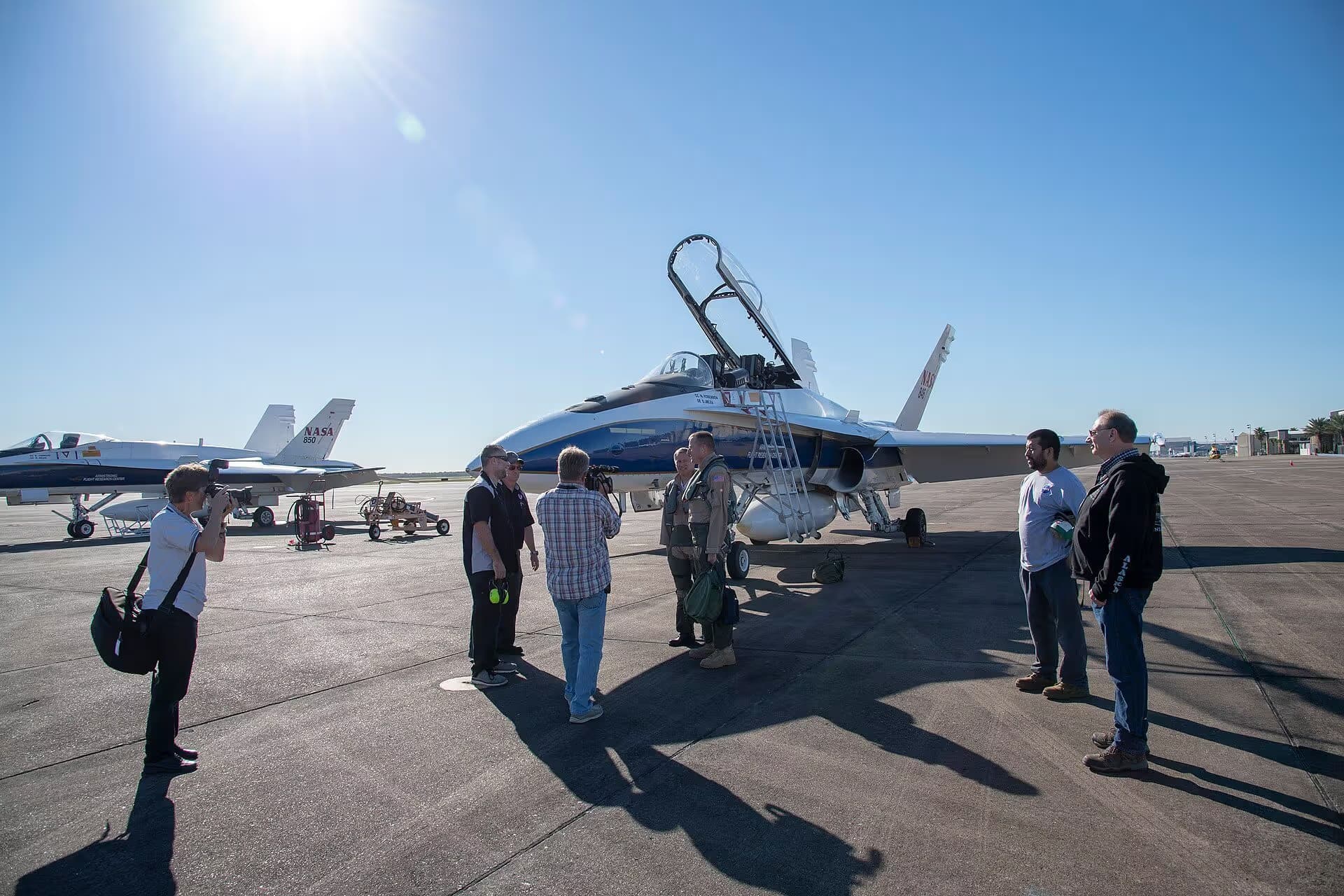 N846NA — Twin-engine aircraft