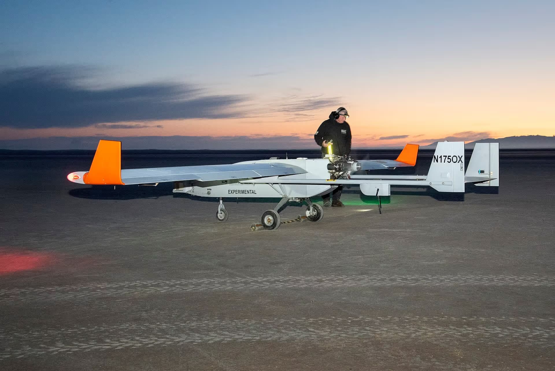 N1750X — Aircraft
