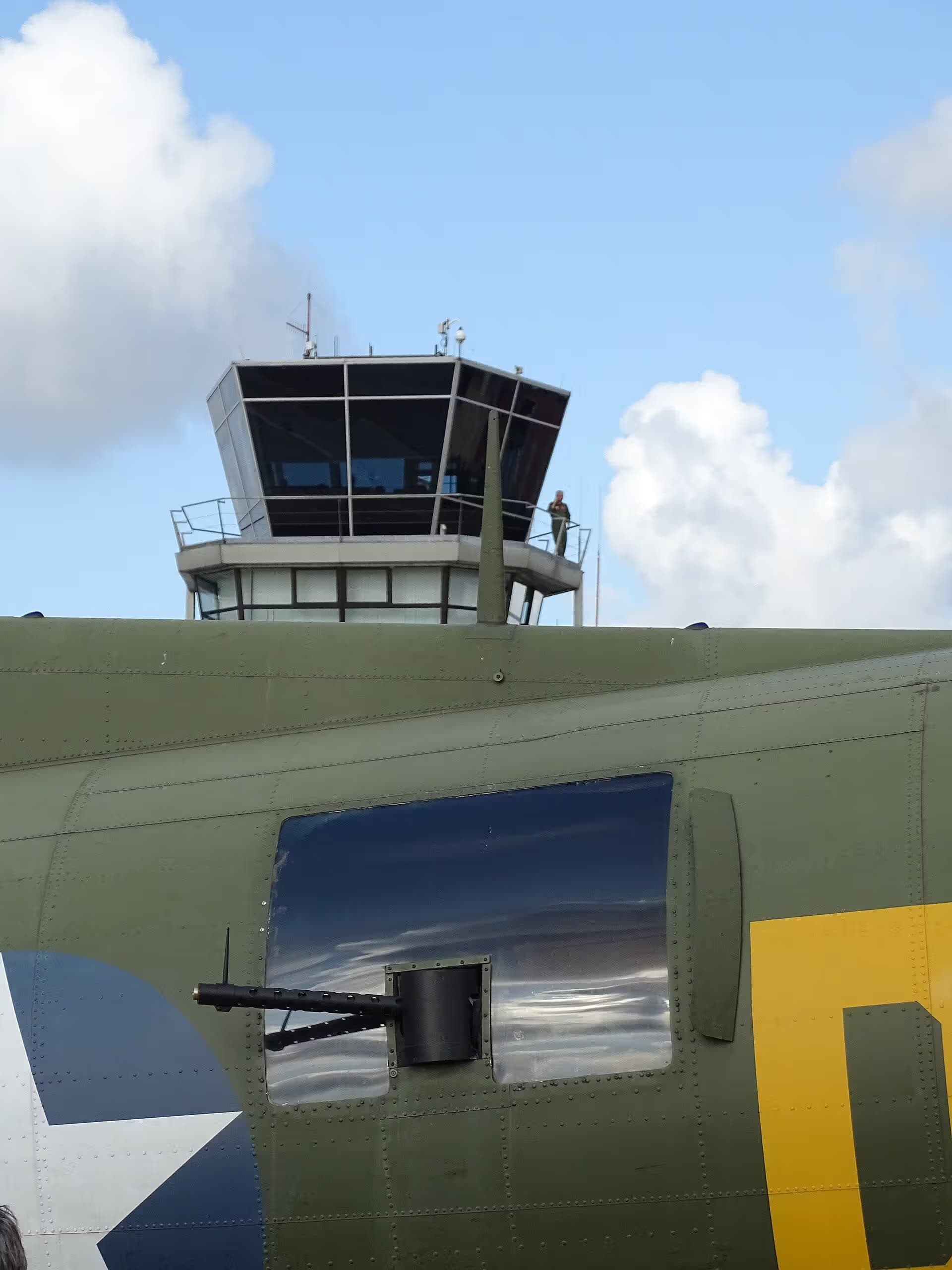 Unidentified — Aircraft