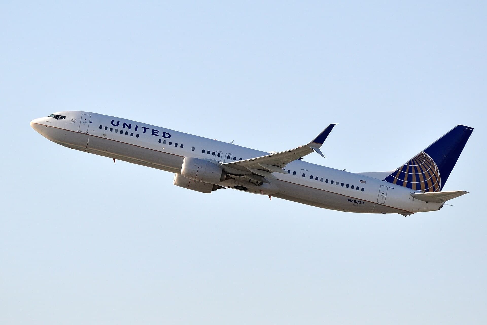 N68834 — Twin-engine aircraft