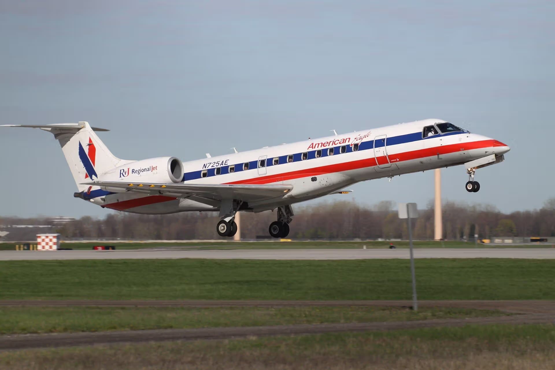 N725AE — Aircraft