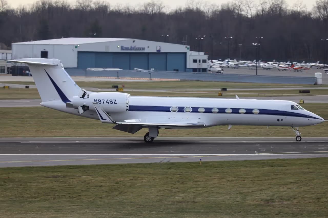 N974SZ — Business jet