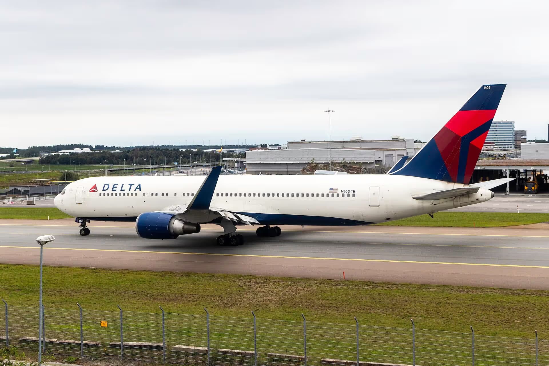 N1604R — Boeing