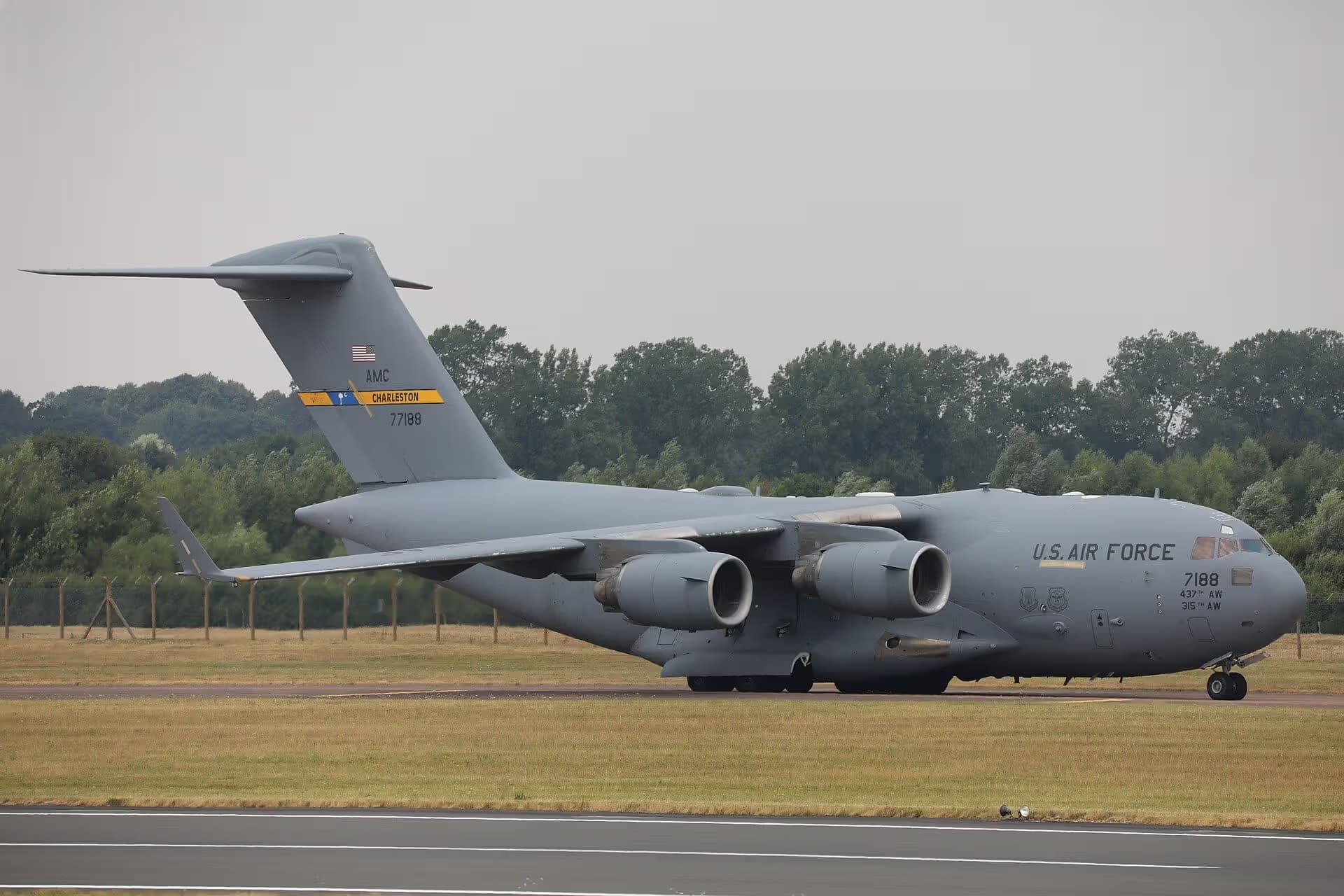 Unidentified — Boeing