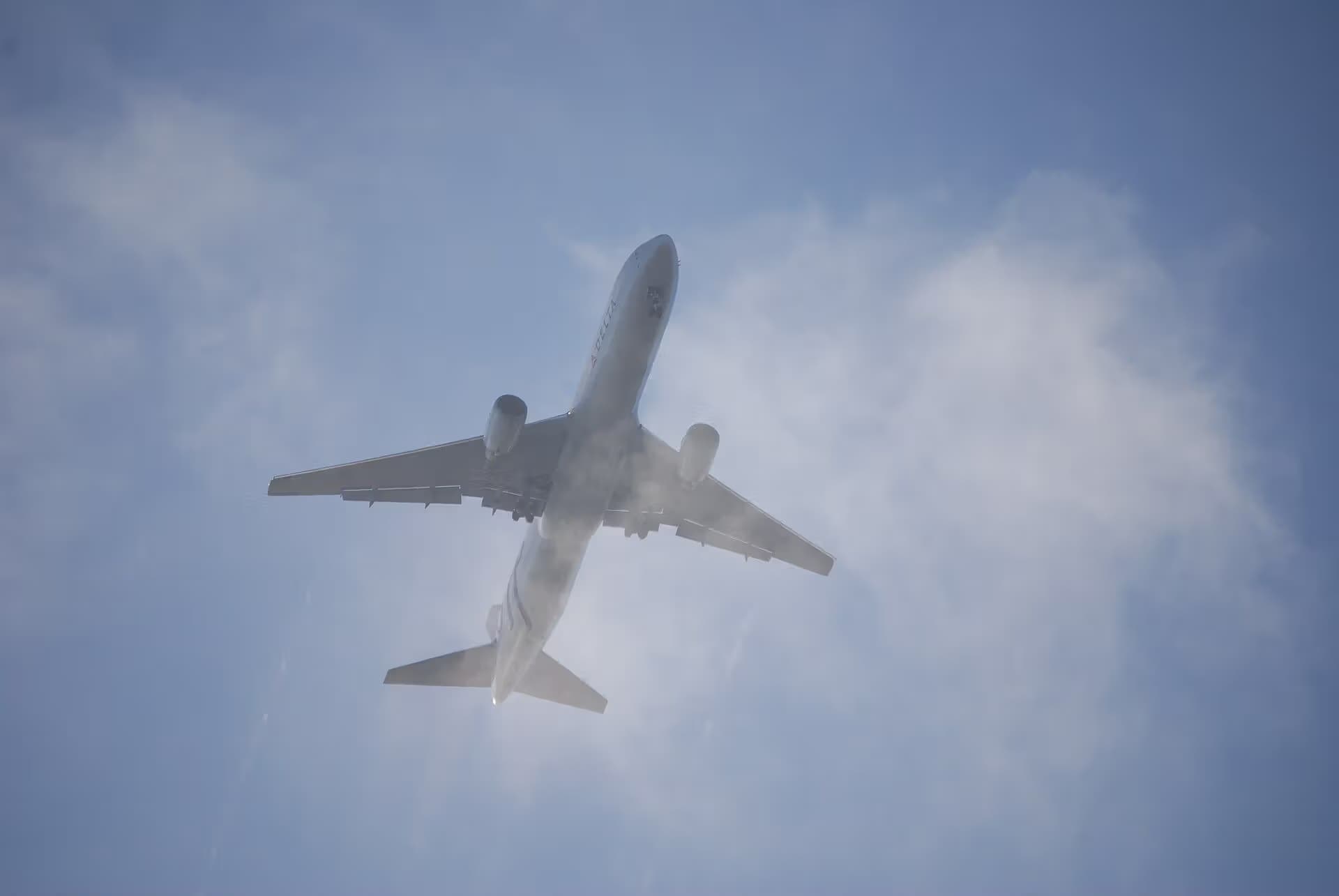 N175DZ — Twin-engine aircraft