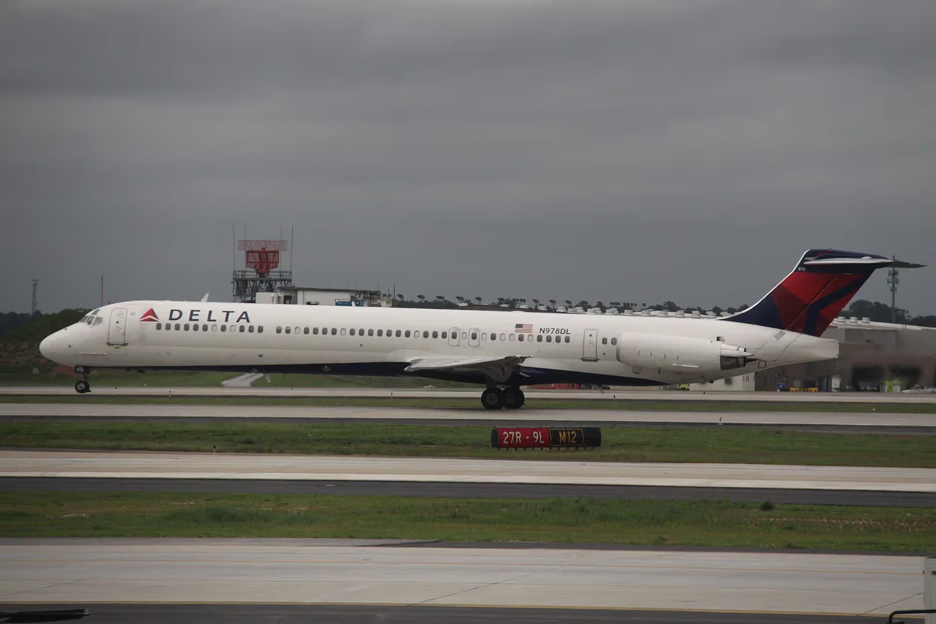 N978DL — Aircraft