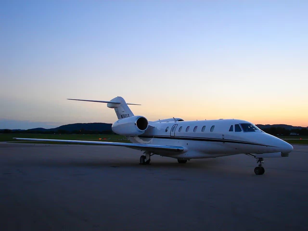 N750XX — Business jet