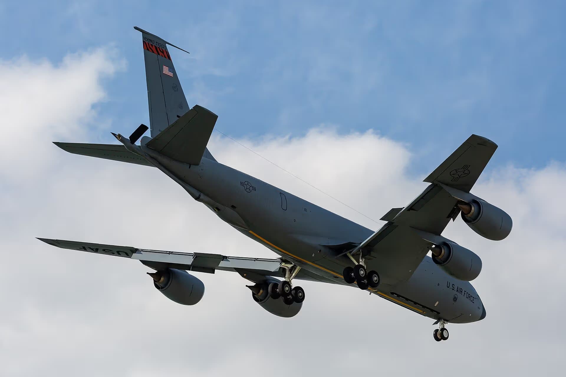 Unidentified — Aircraft