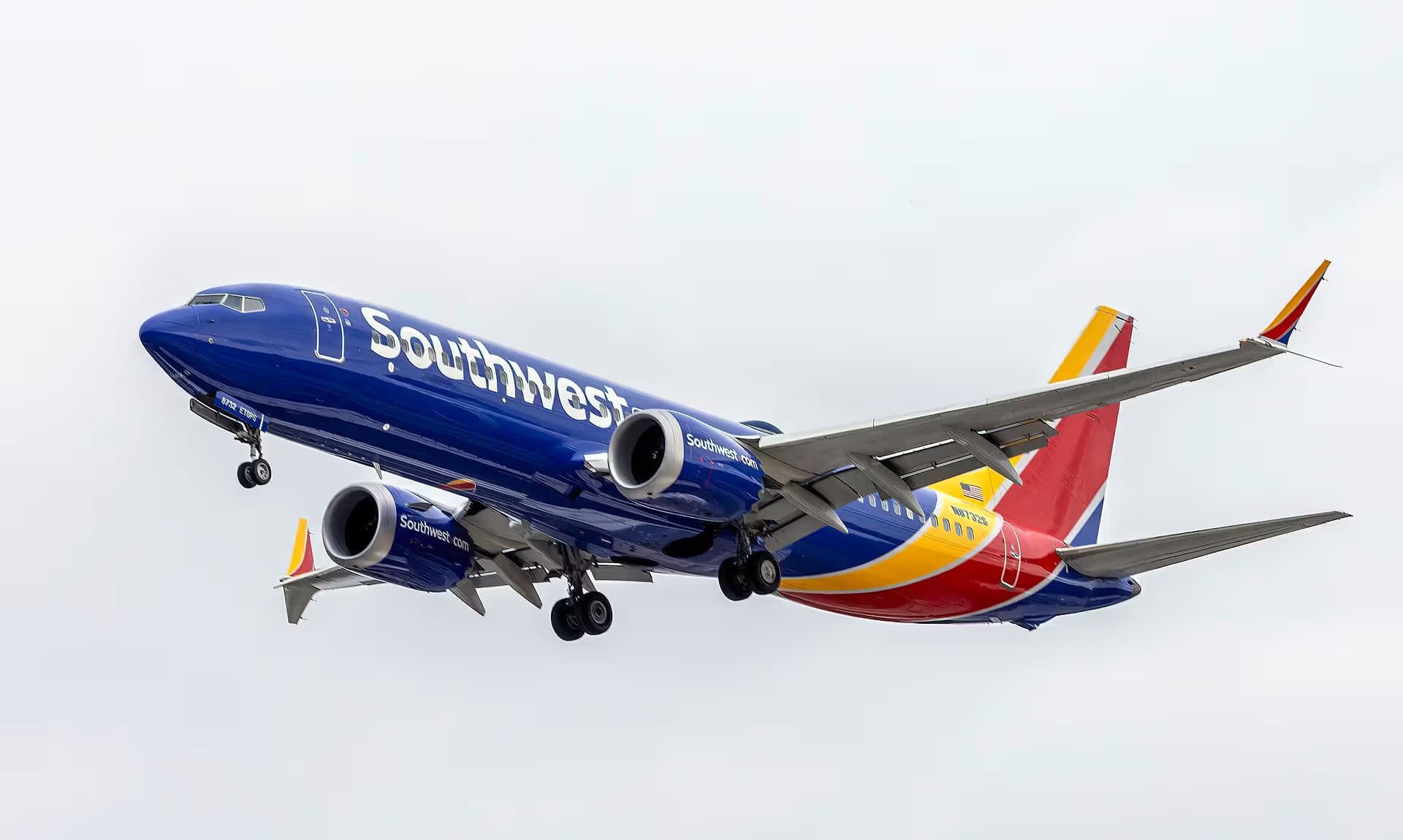 N8732S — Boeing