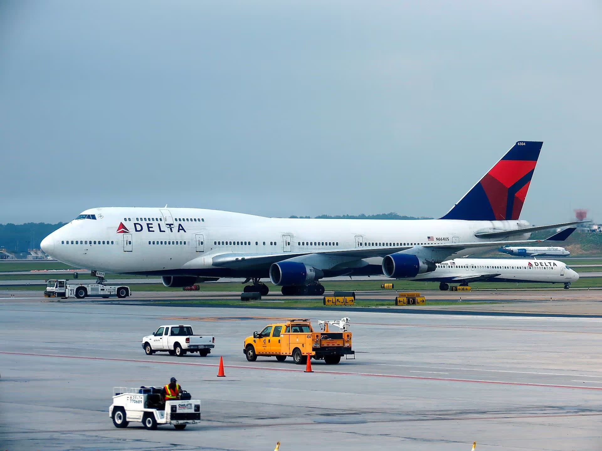 N664US — Boeing