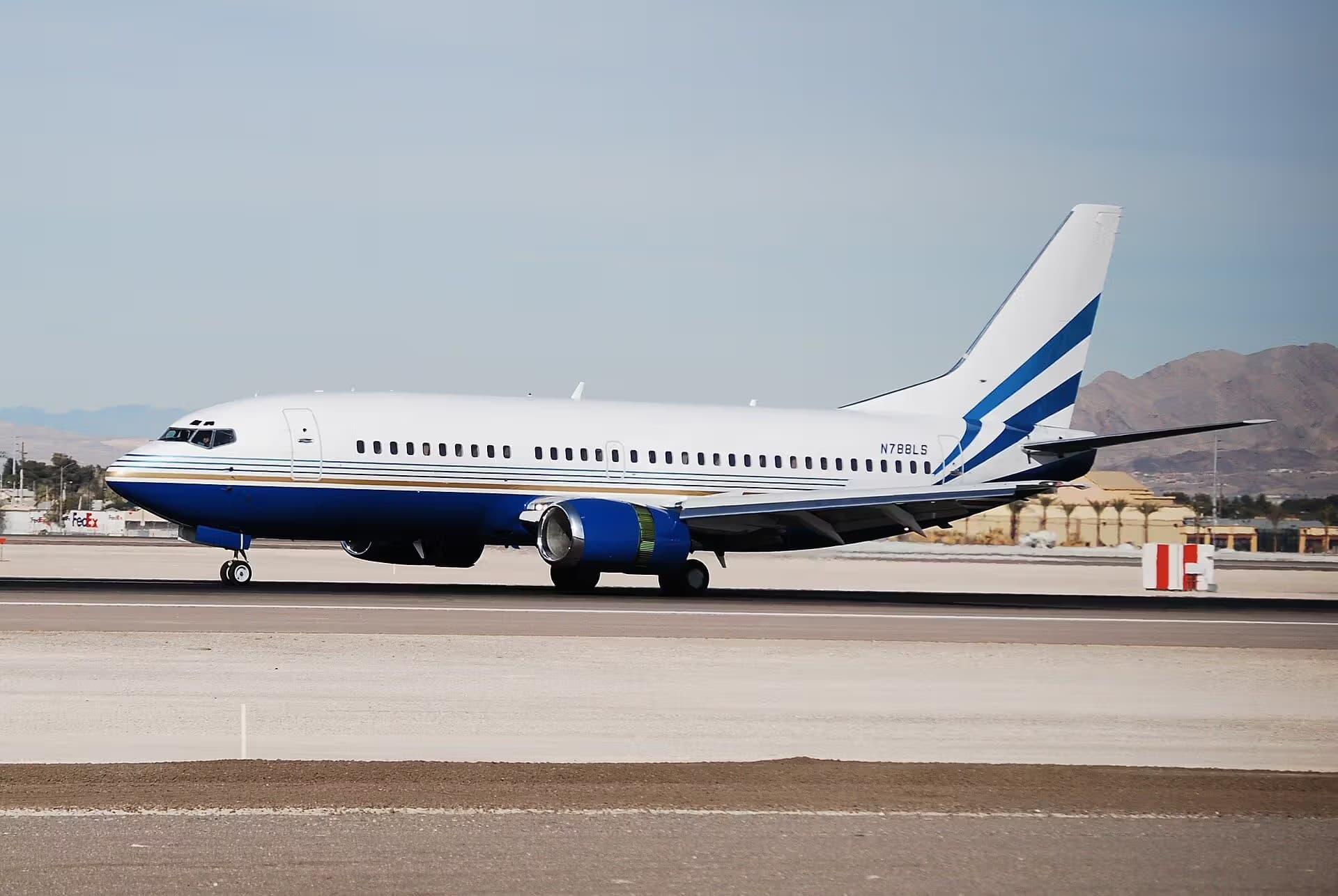 N788LS — Twin-engine aircraft