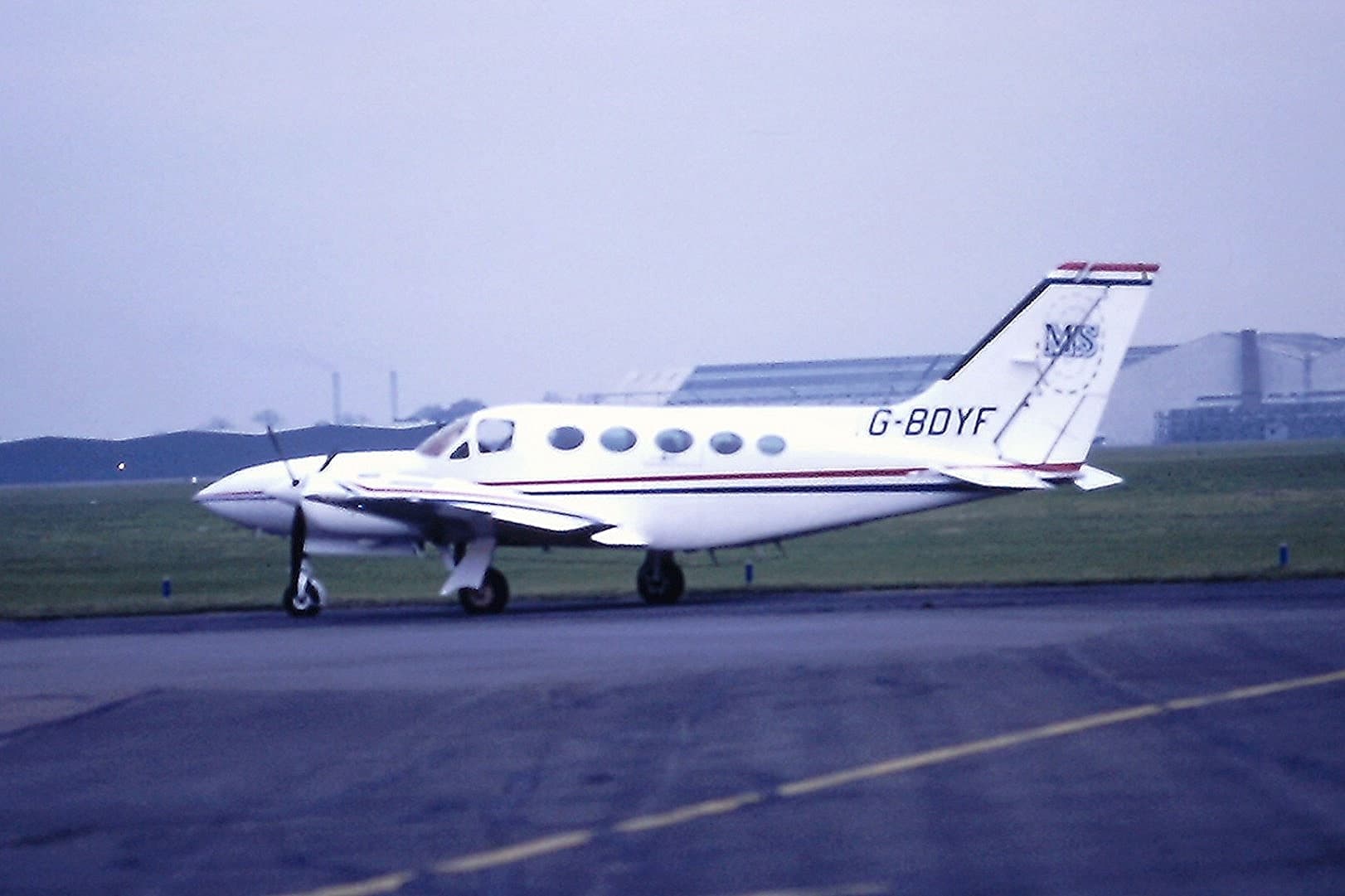 G-BDYF — Twin-engine aircraft