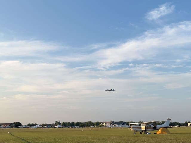 N100B — Cessna 210