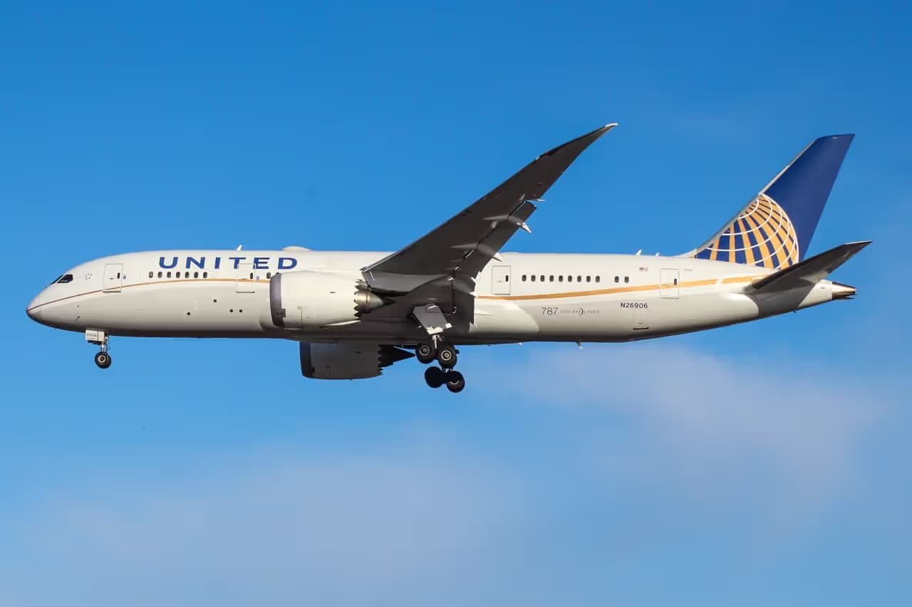 N26906 — Boeing