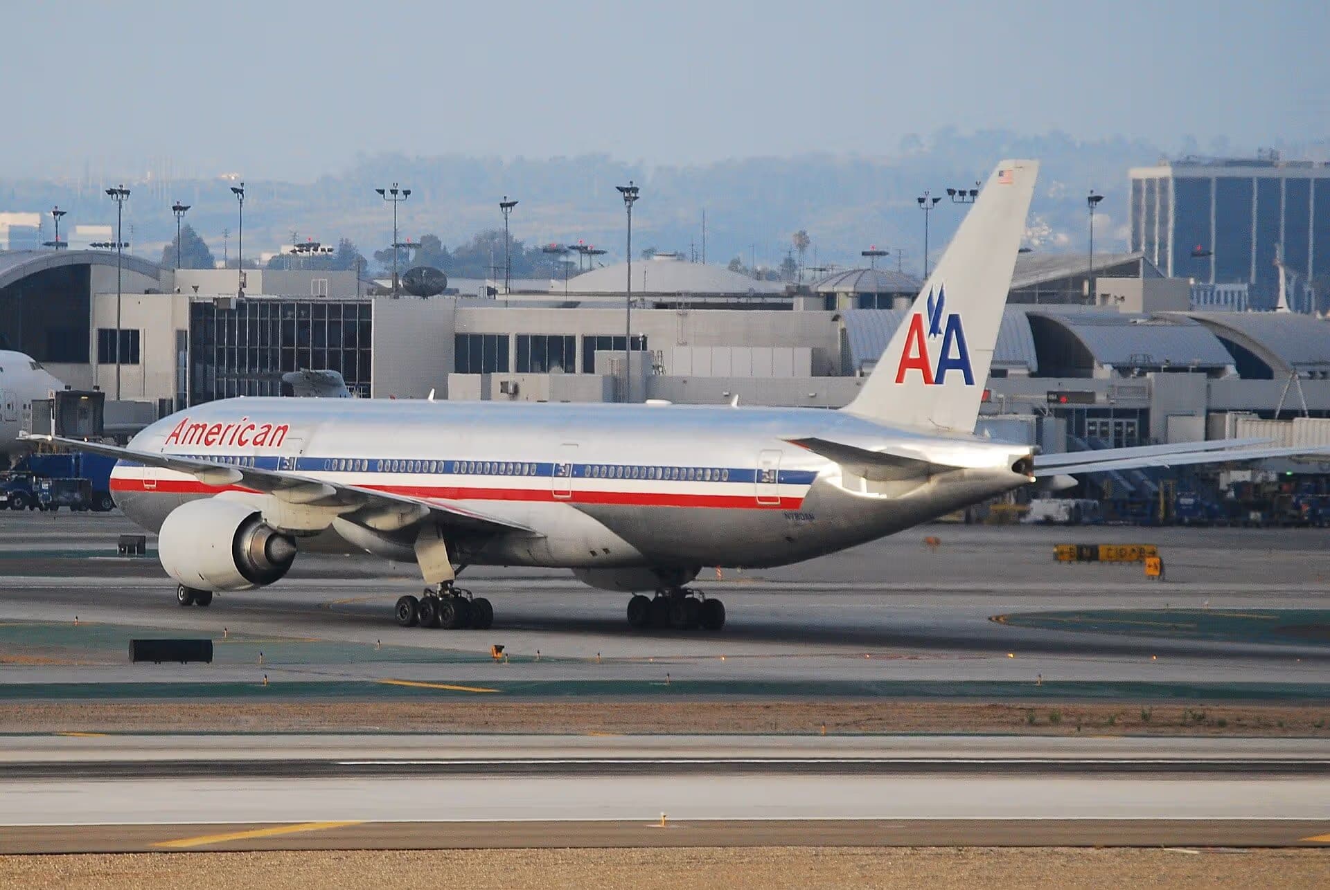 N780AN — Twin-engine aircraft
