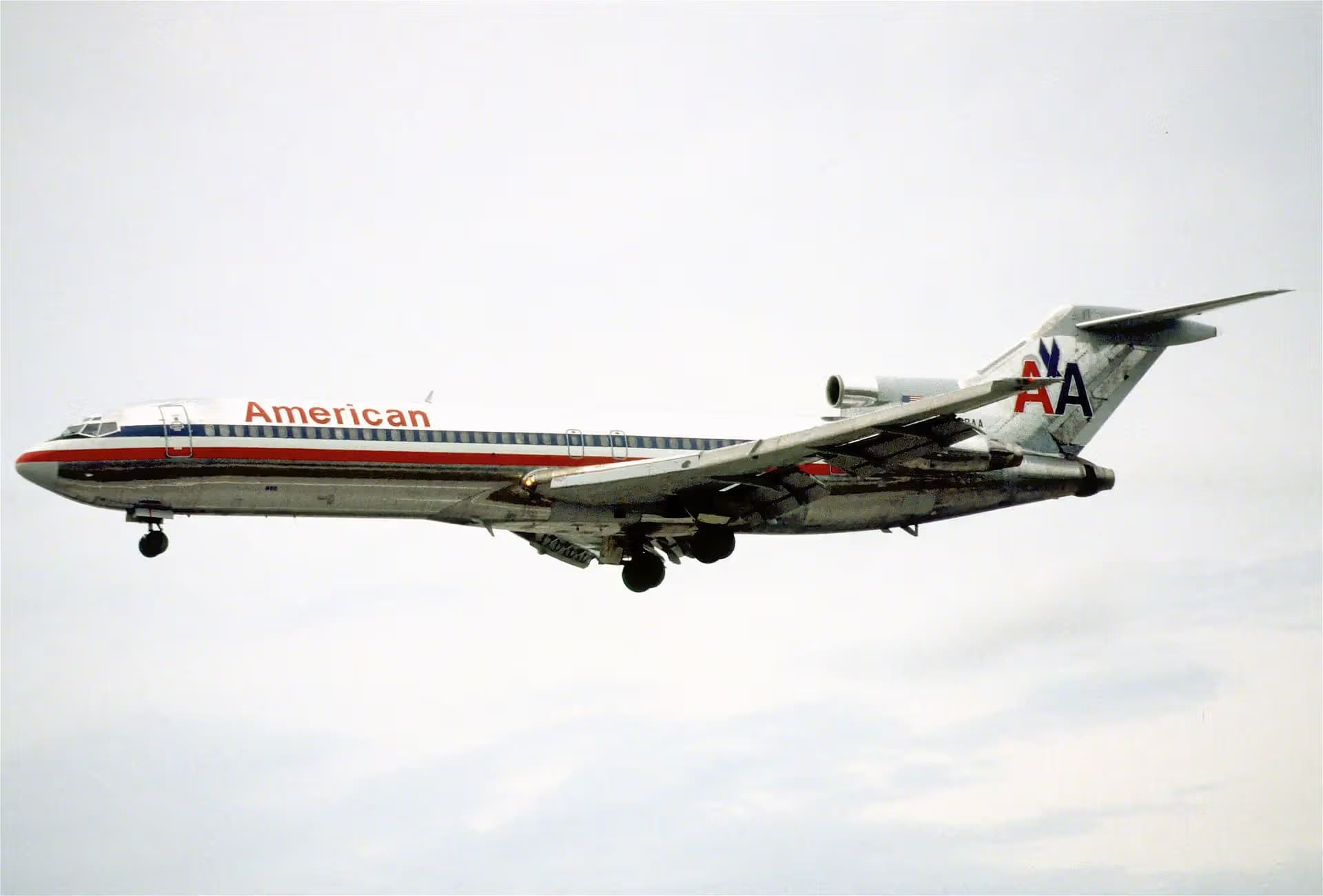 N898AA — Aircraft