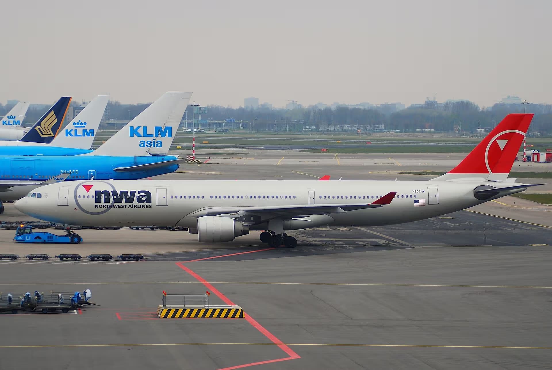 N807NW — Airbus