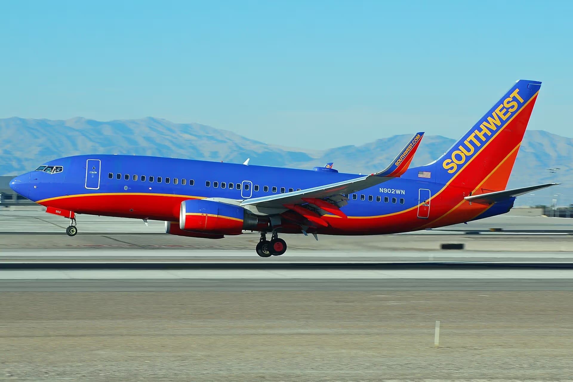 N902WN — Boeing