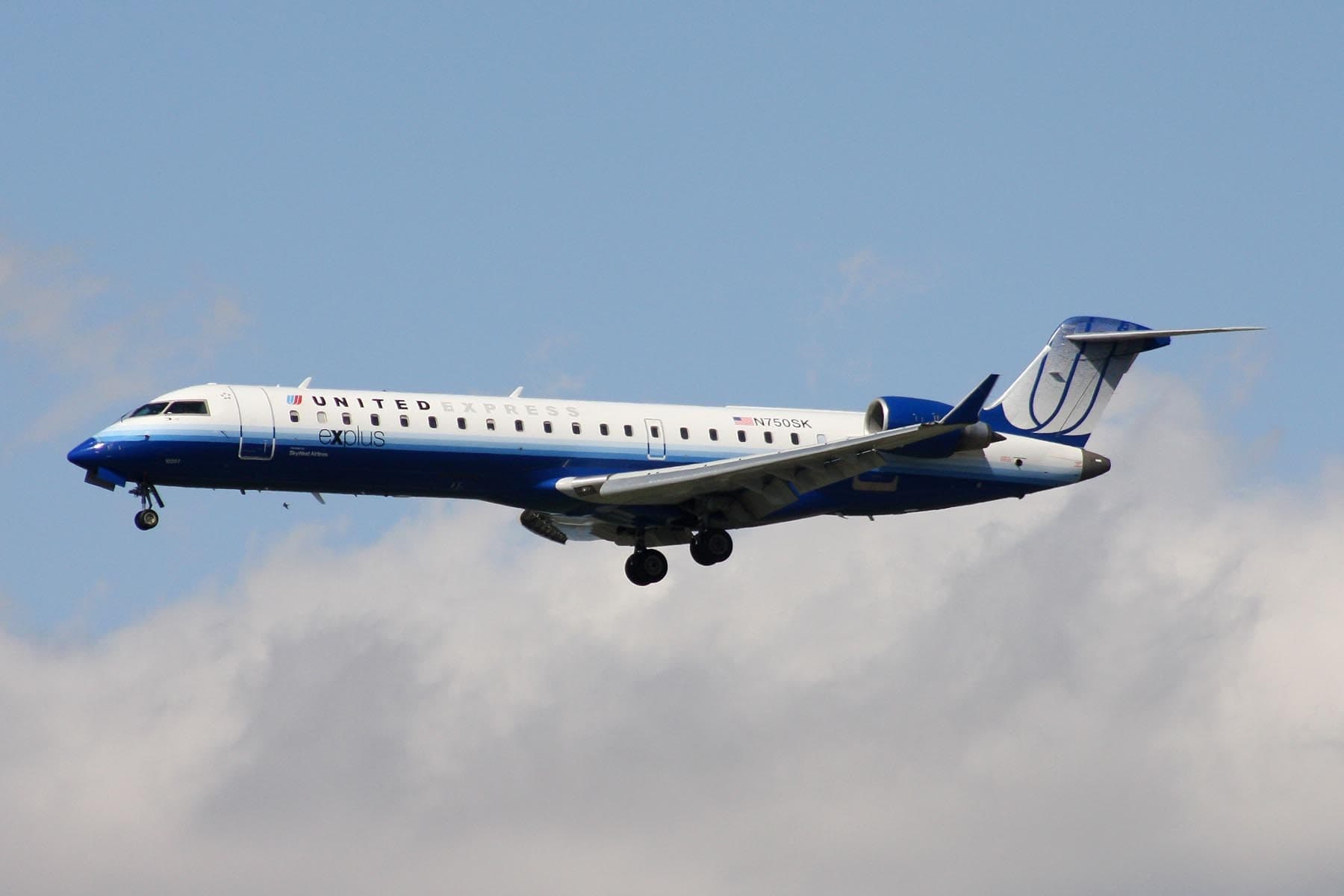 N750SK — Twin-engine aircraft