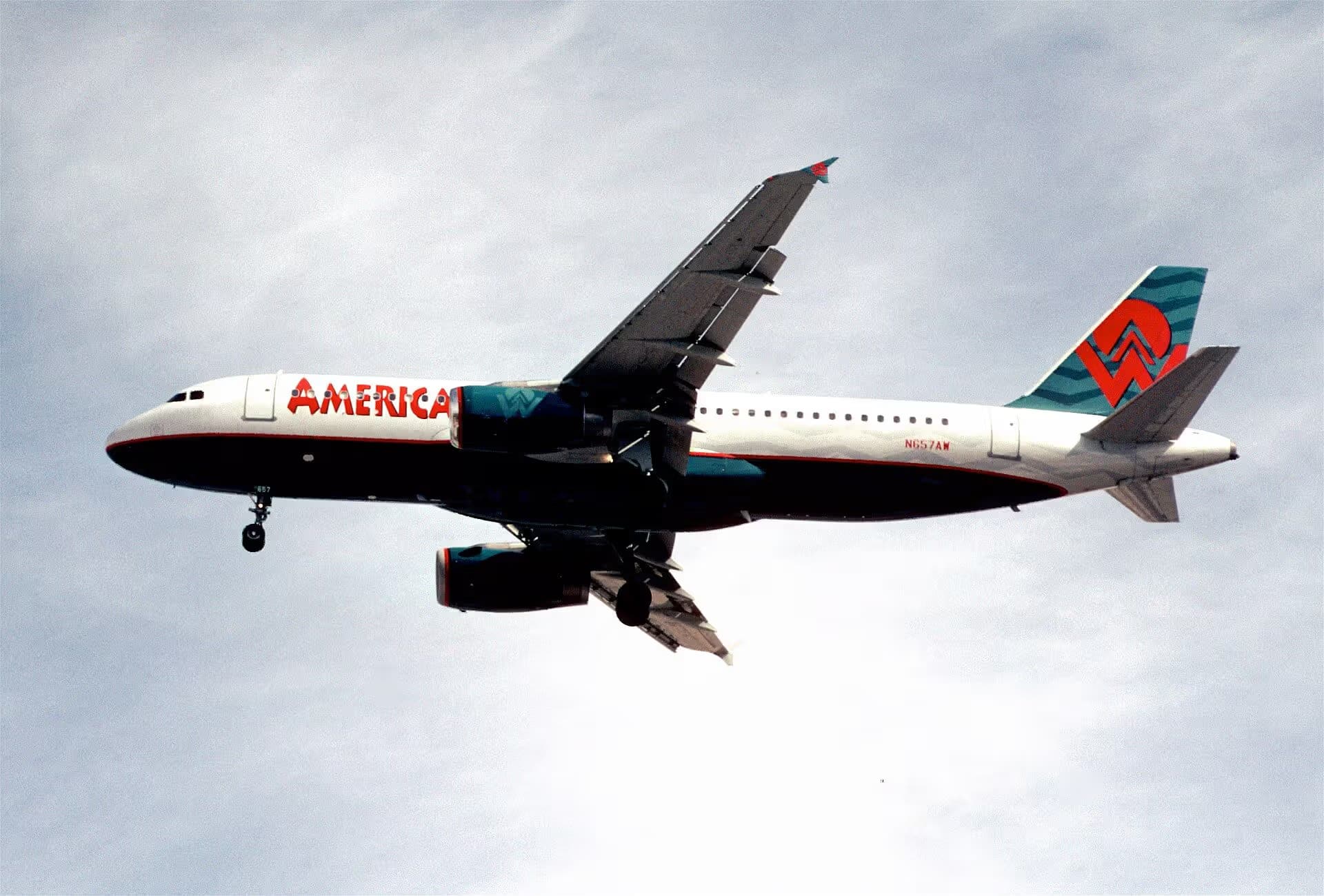 N657AW — Twin-engine aircraft