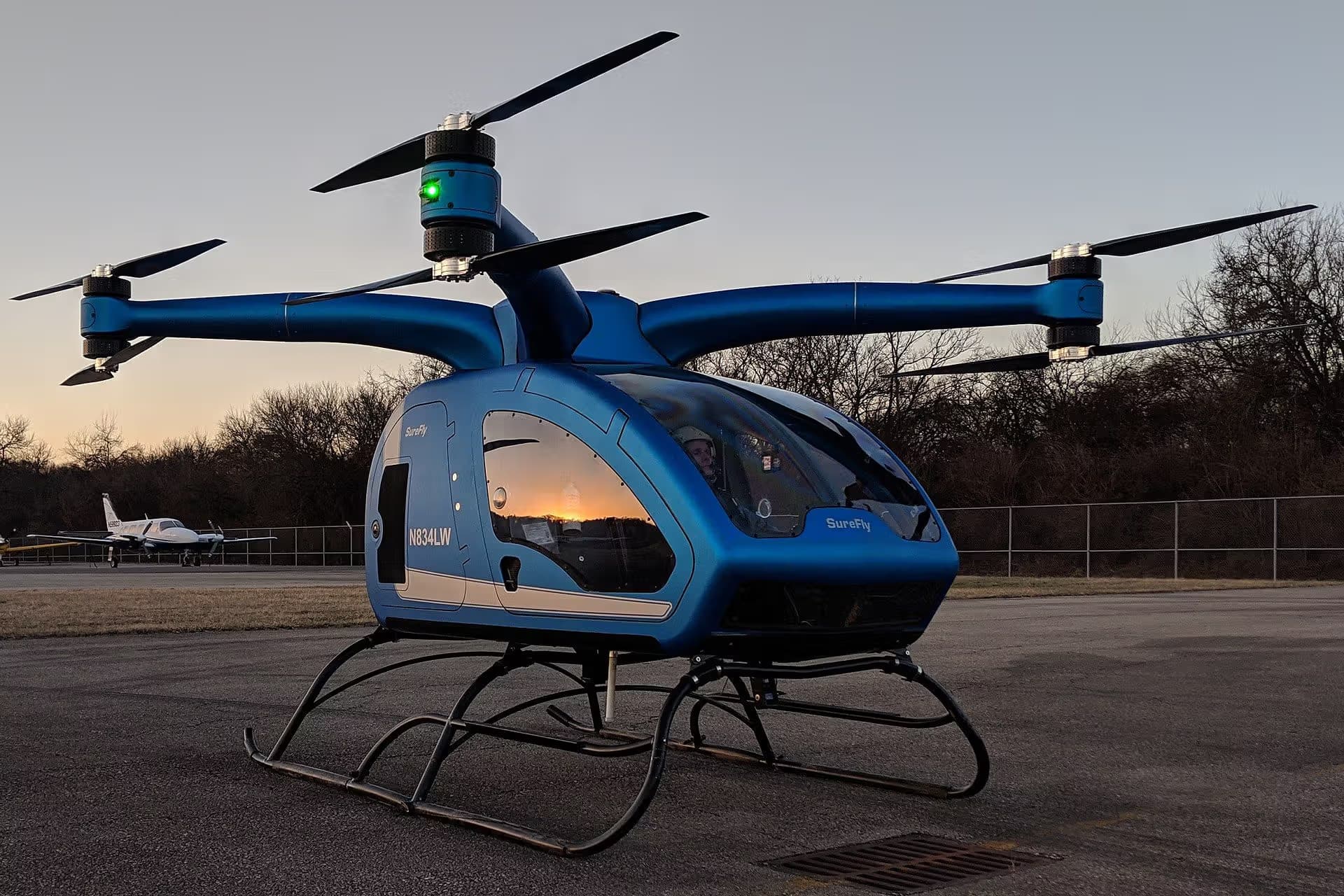 N834LW — Helicopter