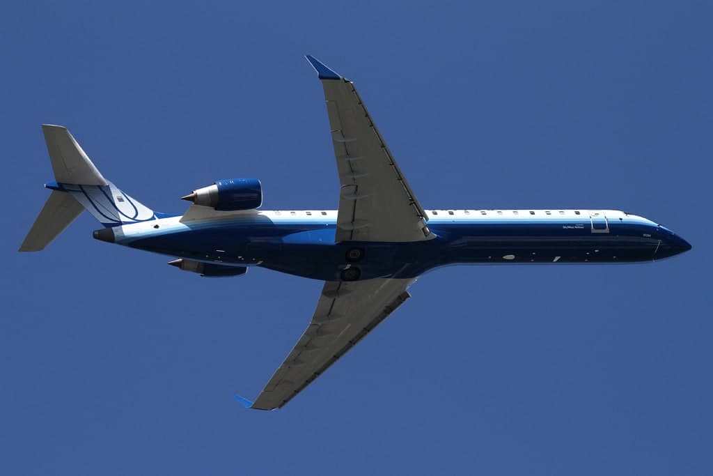 N784SK — Twin-engine aircraft