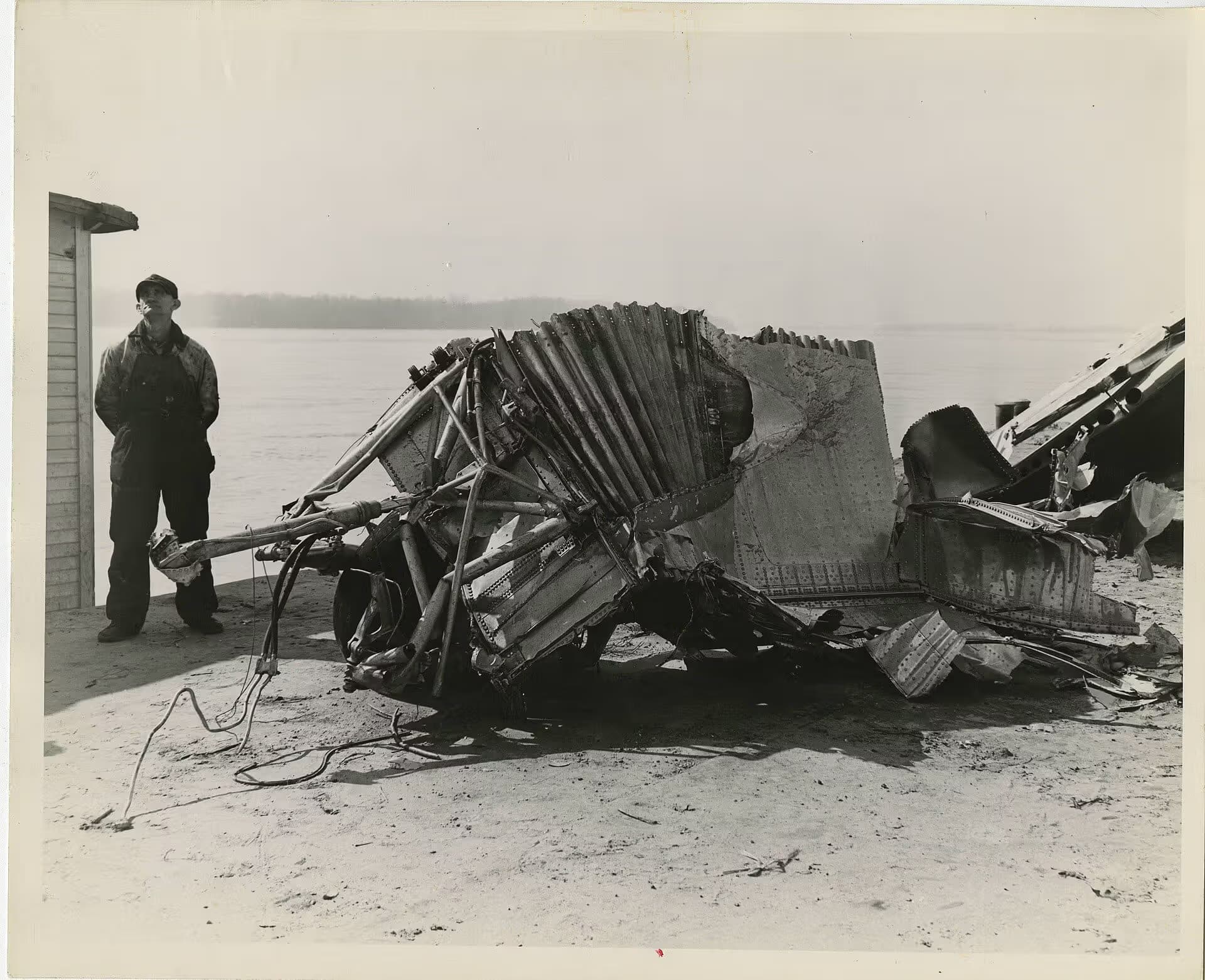 Unidentified — Aircraft