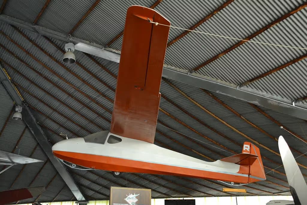 VH-GRE — Glider