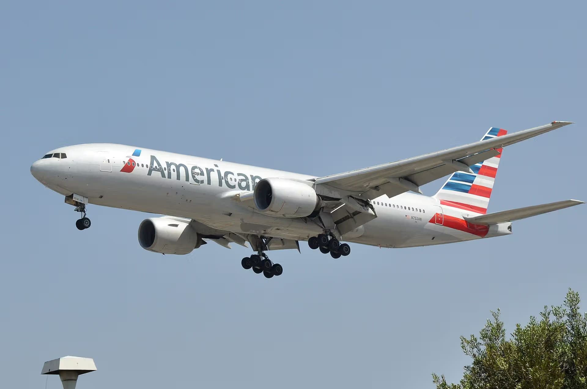 N752AN — Boeing