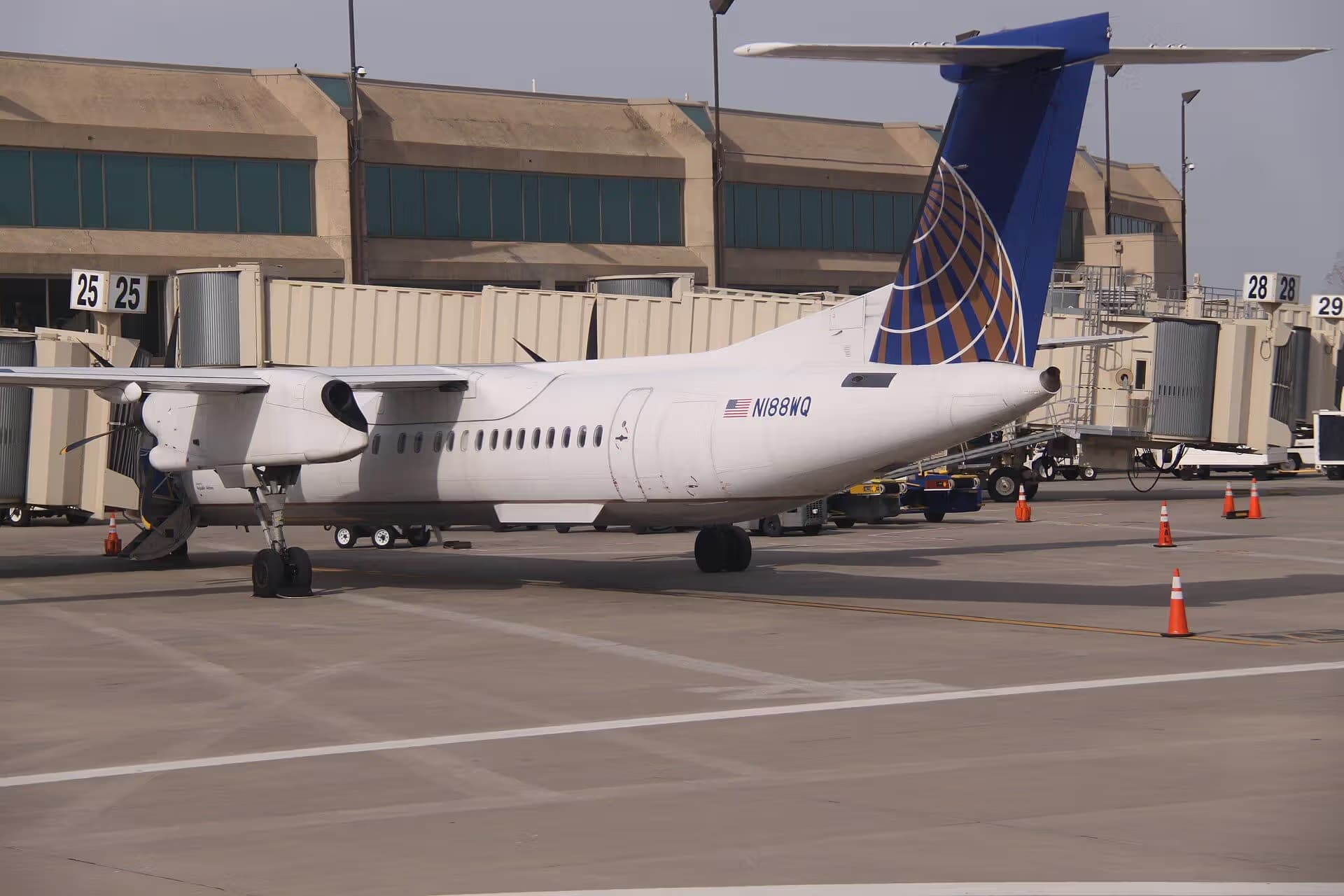 N188WQ — Bombardier