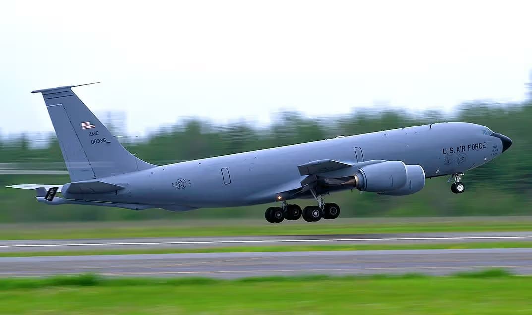 Unidentified — Boeing