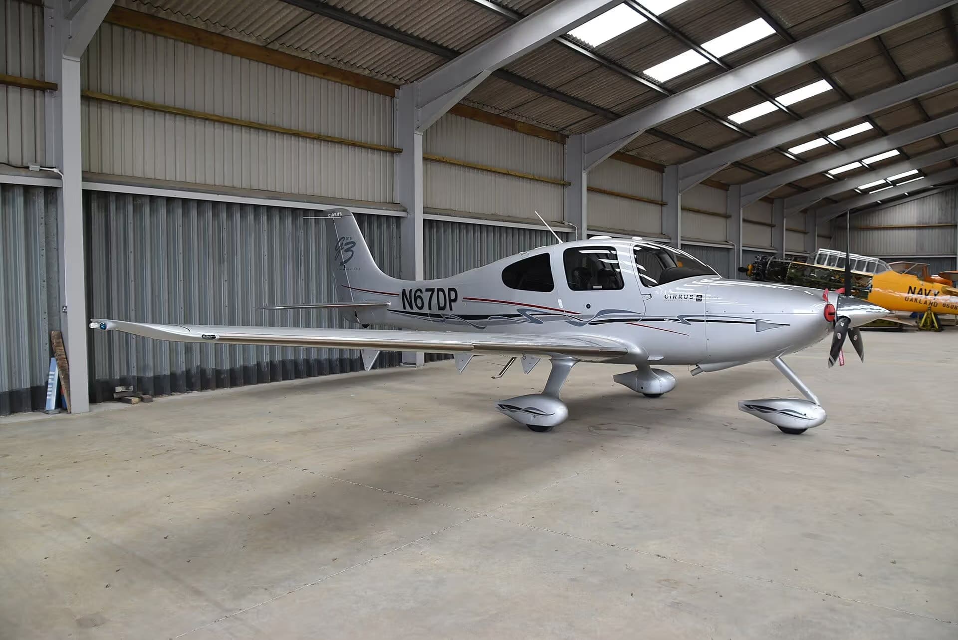 N67DP — Cirrus