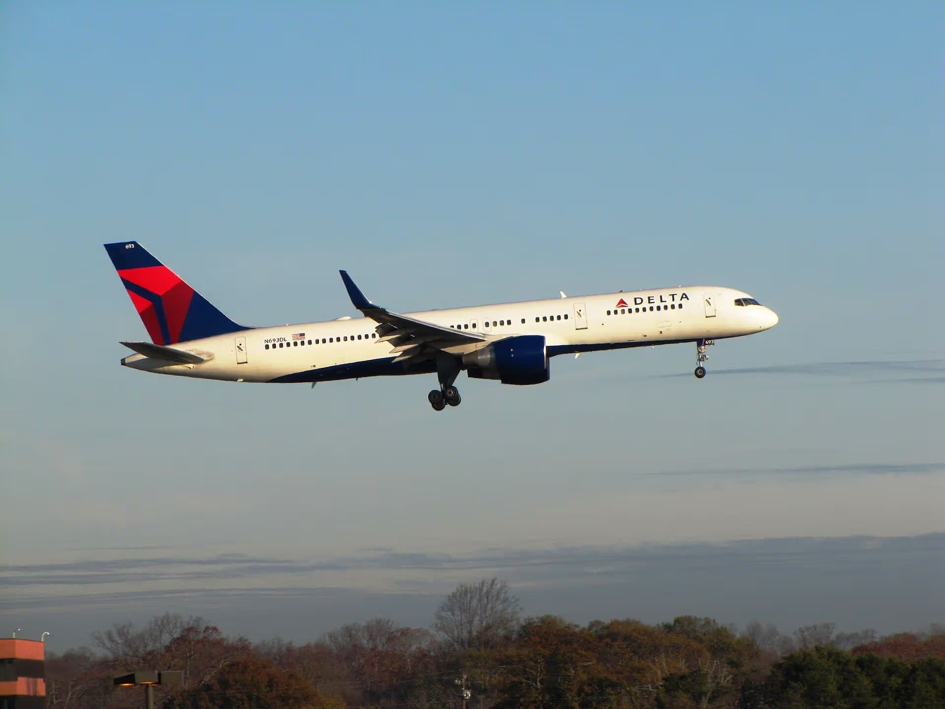 N693DL — Boeing