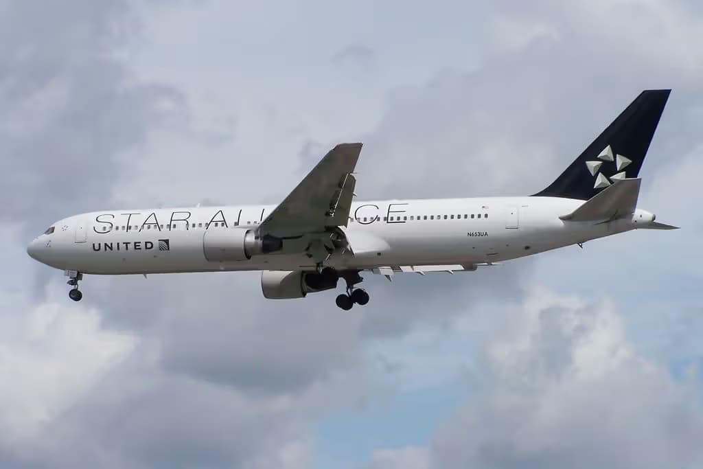 N653UA — Boeing