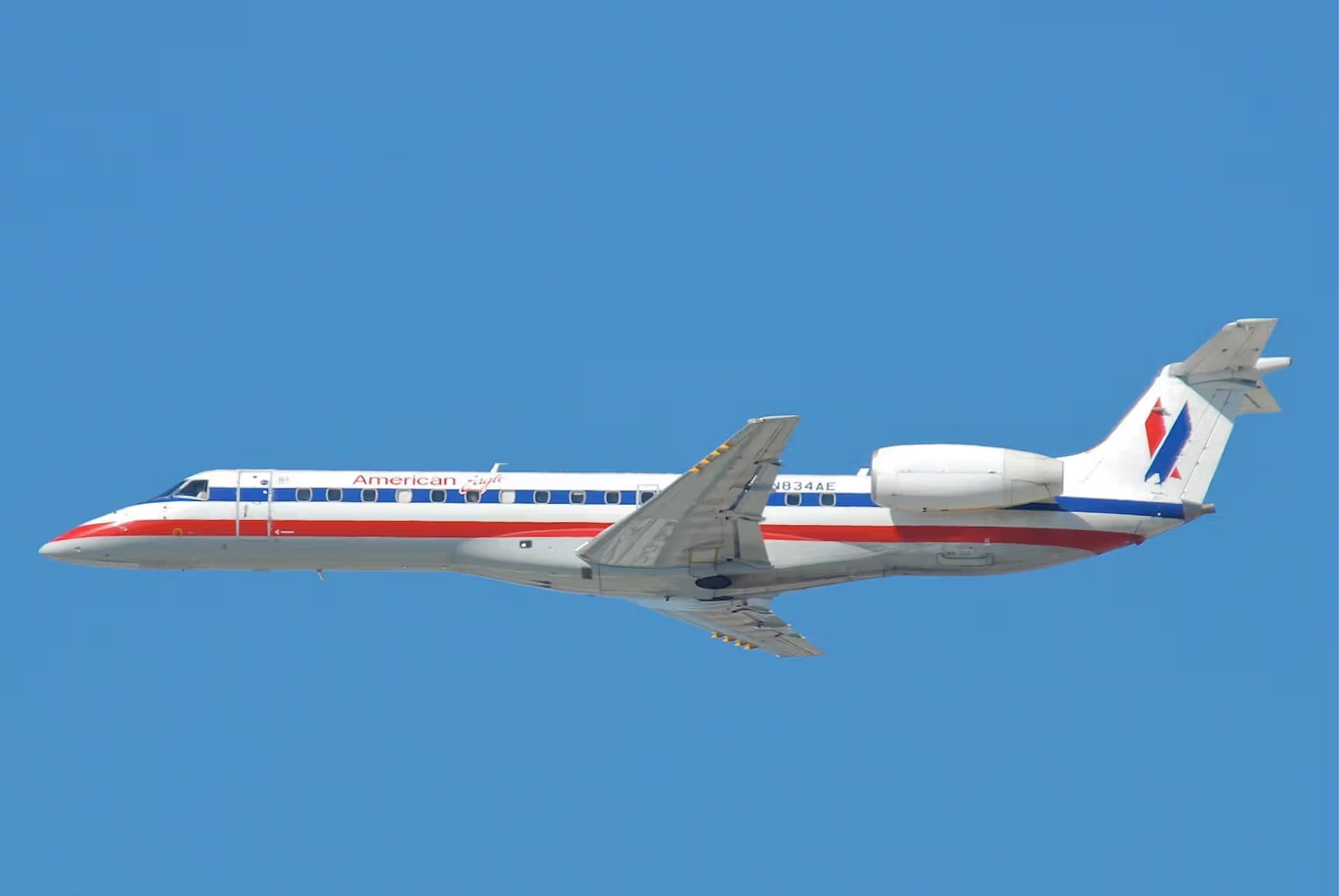 N834AE — Twin-engine aircraft