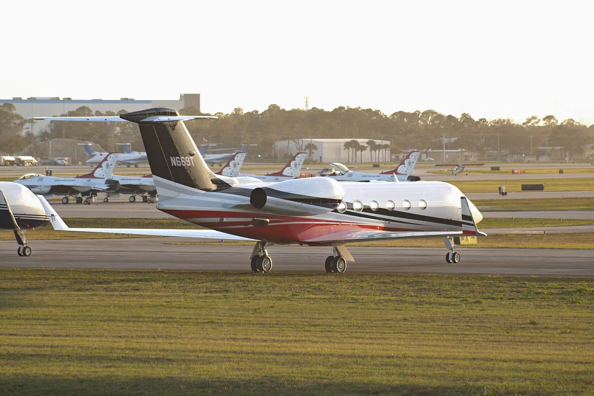 N669T — Gulfstream