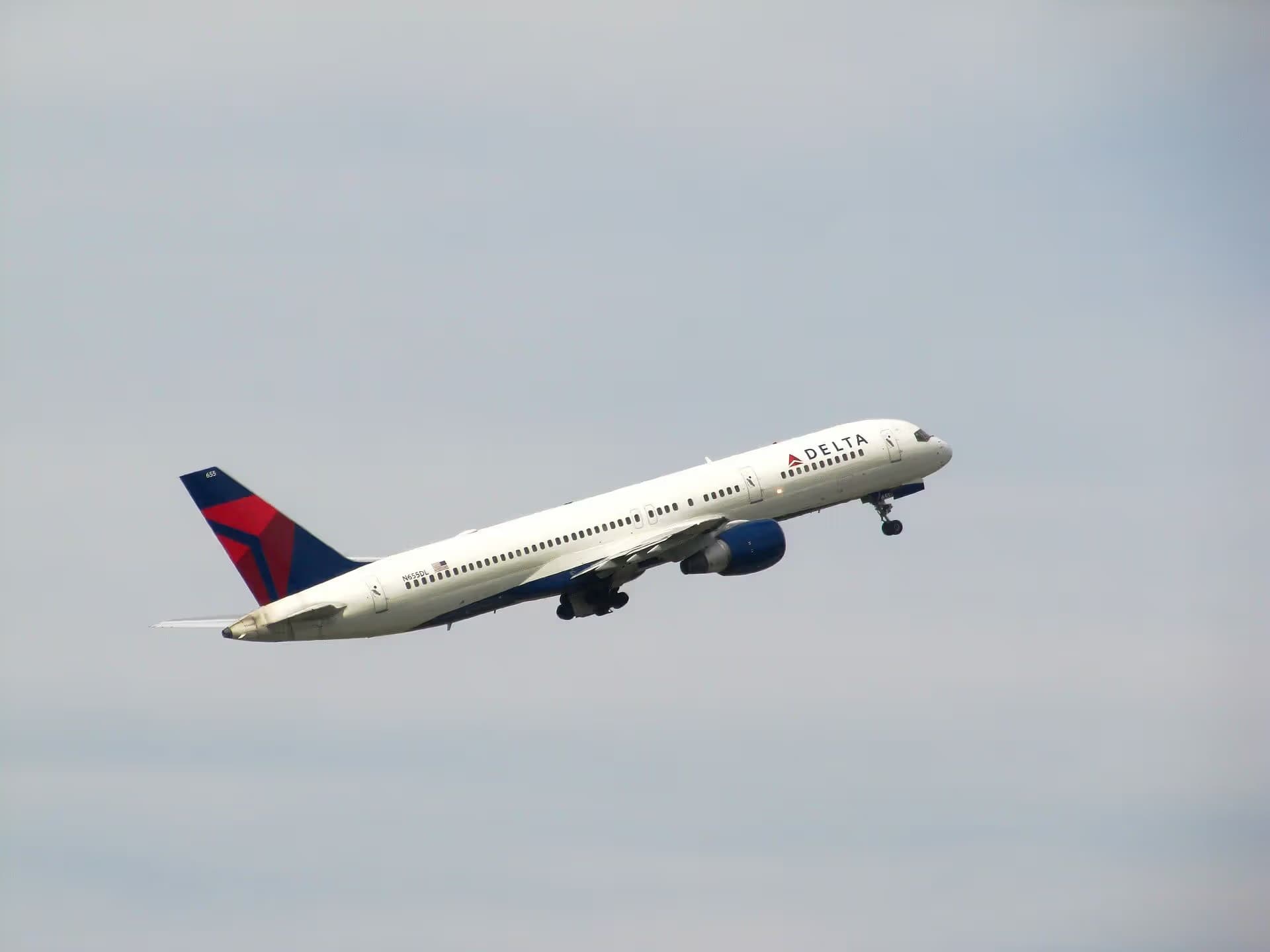 N655DL — Boeing