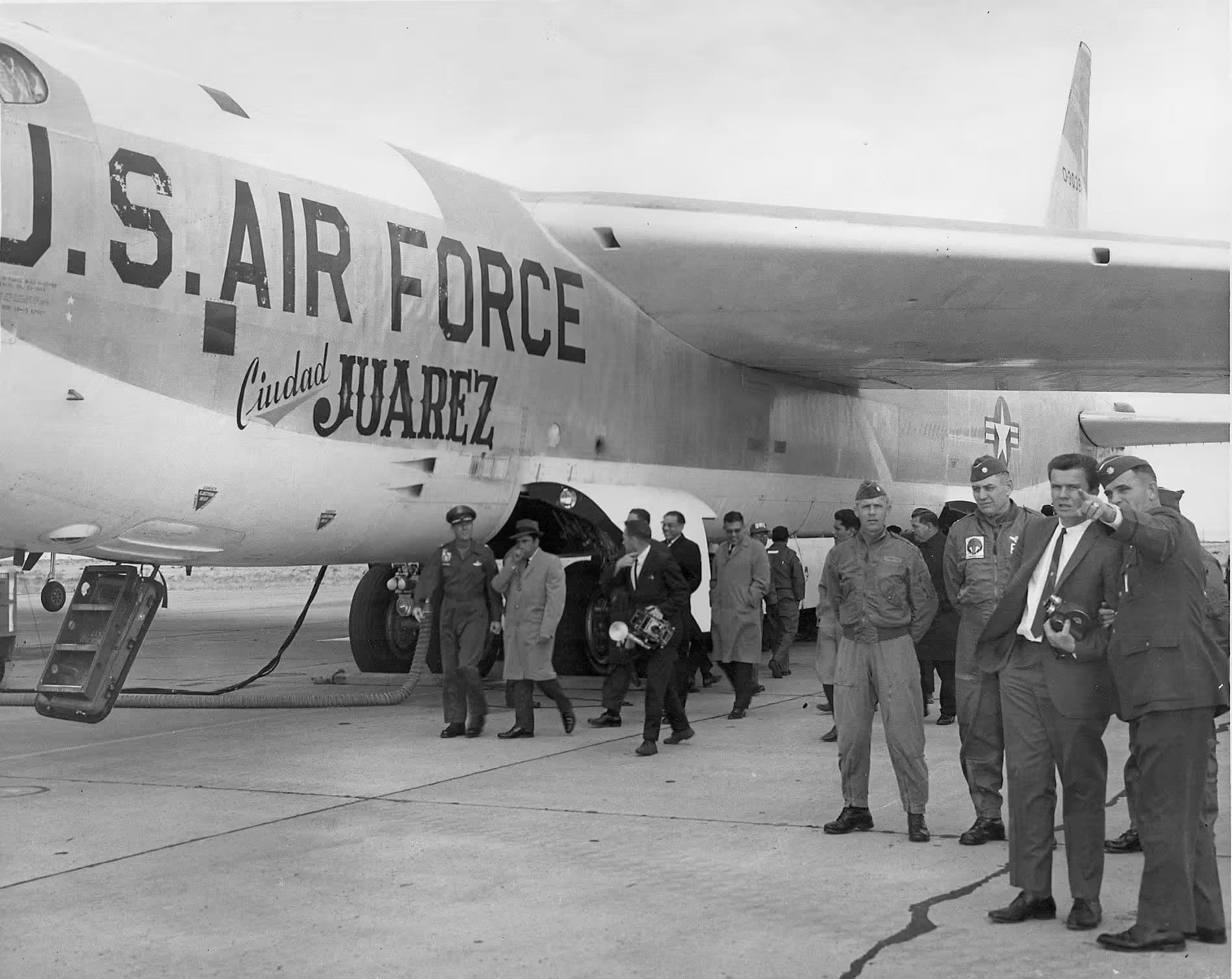 Unidentified — Aircraft