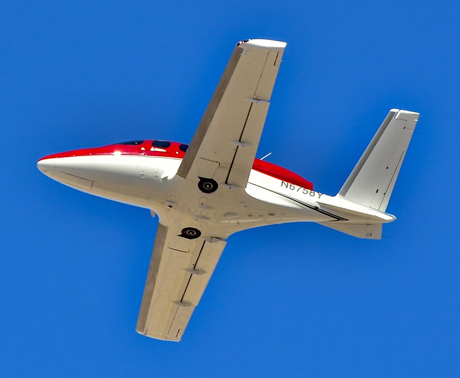 N6758Y — Cirrus
