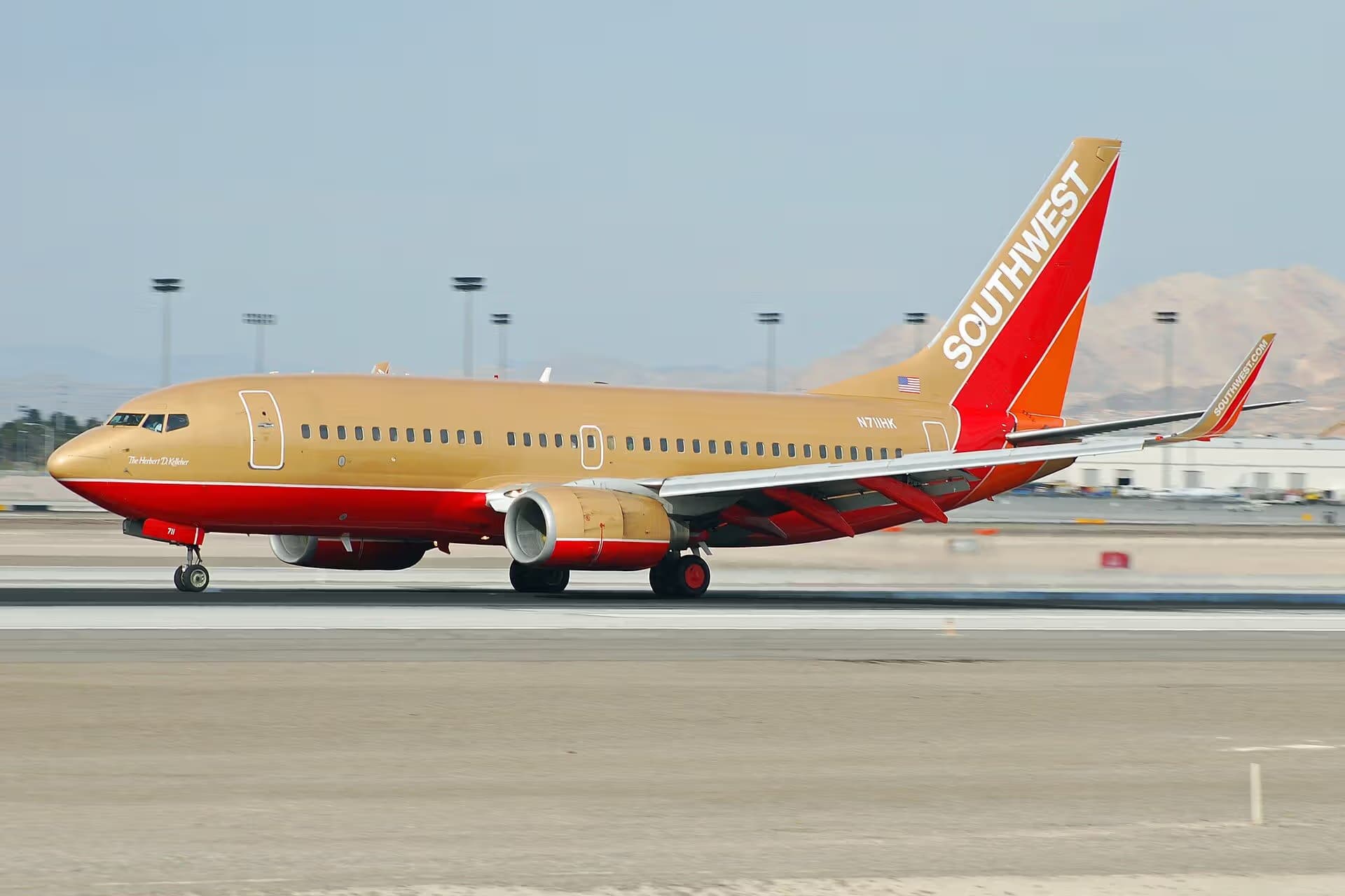 N711HK — Boeing