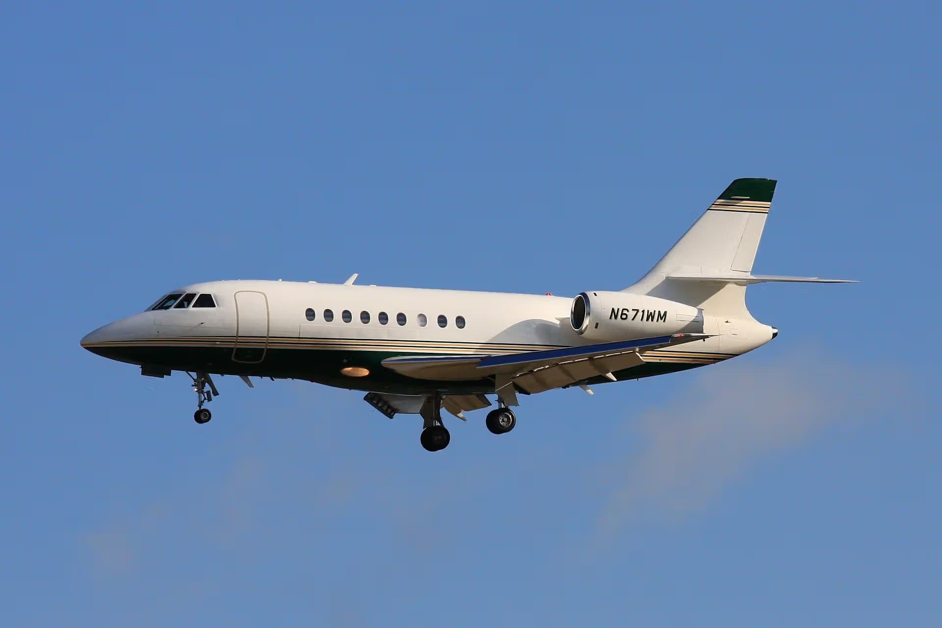N671WM — Business jet