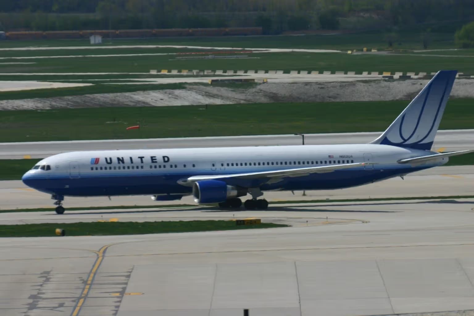N652UA — Boeing