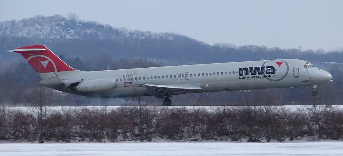 N774NC — Douglas