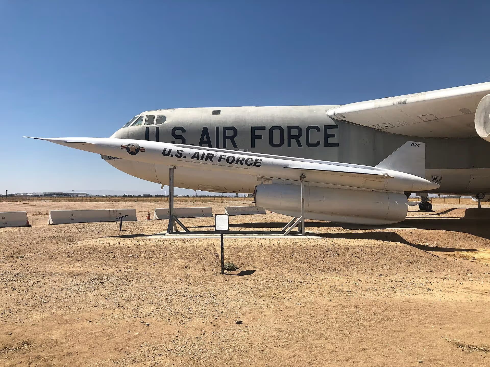 Unidentified — Aircraft
