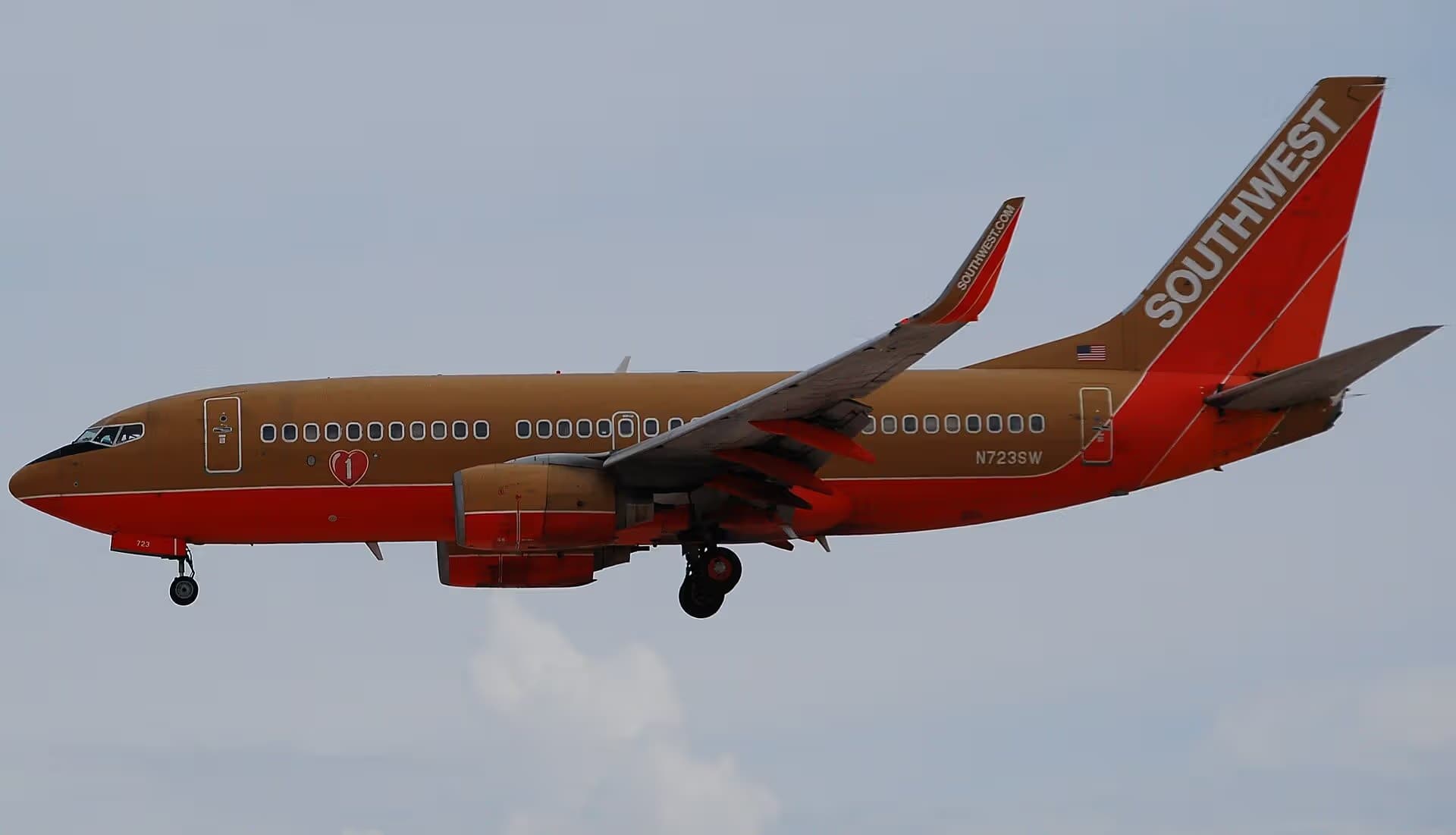 N723SW — Boeing