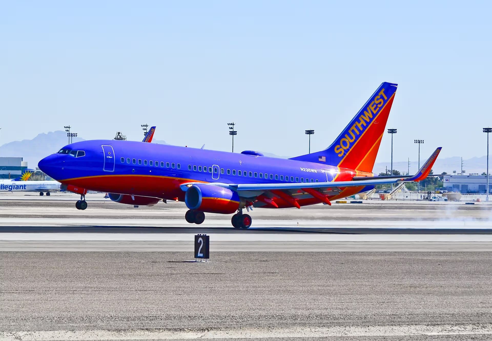 N238WN — Boeing