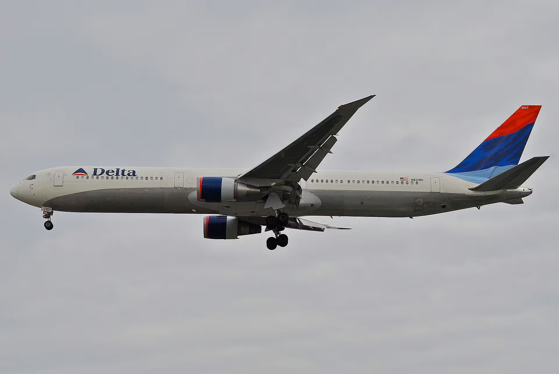 N831MH — Boeing