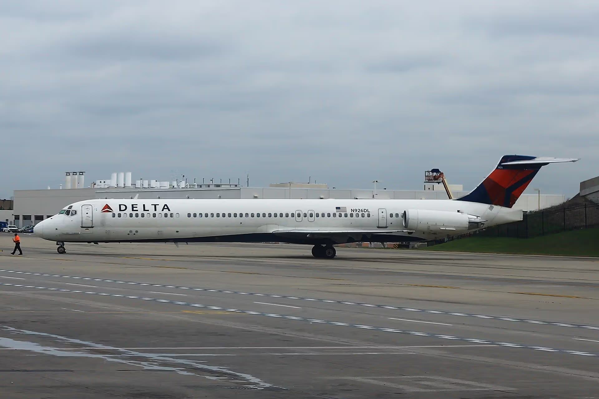 N926DL — Aircraft